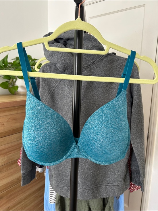Victoria's Secret Other - Victorias Secret Uplift Semi Demi Bra. Underwire/padded. Size 34DD. GUC.